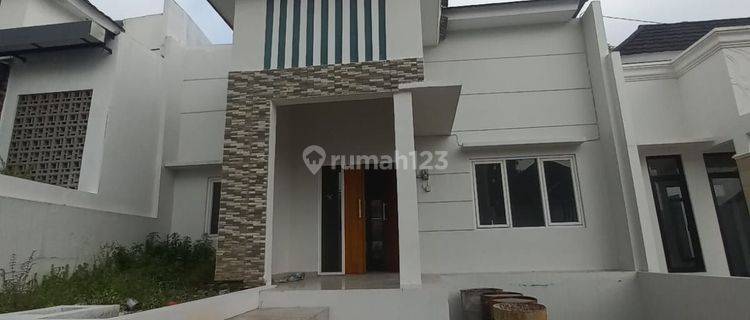 Rumah baru di perumahan graha bukit ngaliyan , dekat kampus UIN dan BSB  1