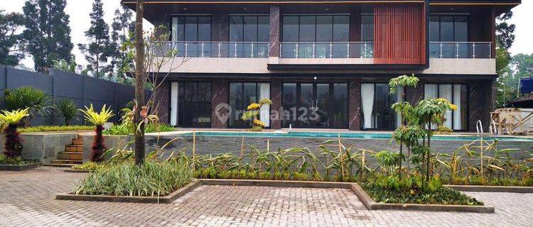 Dijual VILLA ada kolam renang 4 Kamar di Cisarua Bogor 1