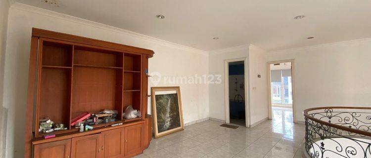 Rumah Pik Camar 15x27m2 2 Lantai Hoek Strategis Siap Huni Bagus 1