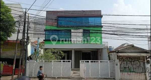 For Rent 2-Story Strategic Shop House in Utan Kayu, Matraman East Jakarta 1