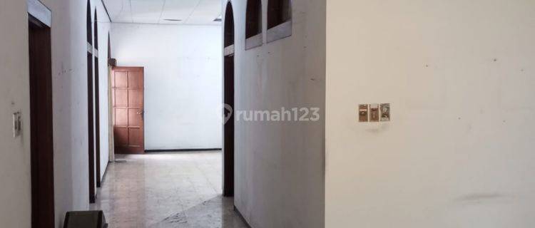 R832 Rumah Di Kemanggisan, Jakarta Barat 1