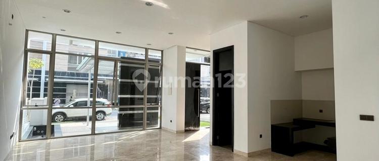 For Rent House in Golf Island PIK Jakut 1