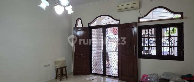 For Sale House in Nusa Indah Cengkareng Permai West Jakarta 1