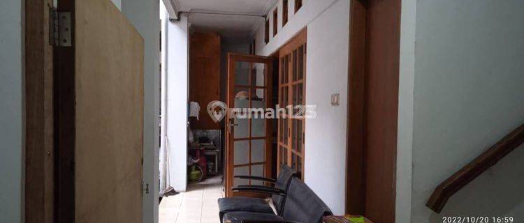 Rumah Dijual Klasik Plus Kosan di Sayap Dago 1