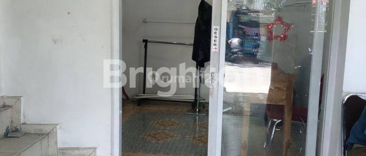 Disewakan toko/Kios daerah pecatu pinggir jalan padat keramaian 1