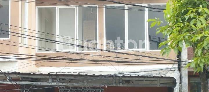 Disewakan ruko lantai 3 daerah dwi sri kuta ramai turis 1
