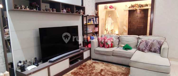 Rumah Mewah Terawat Di Taman Villa Meruya - 5kt, 2½ Lantai, Full Furnish, Shm, Harga 3m Nego 1