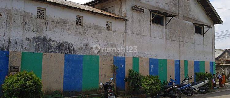 Gudang berikut rumah tinggal di jl.amad sokaraja banyumas 1