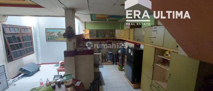 Rumah Besar Di Tempat Strategis Cocok Berbagai Kegunaan 1