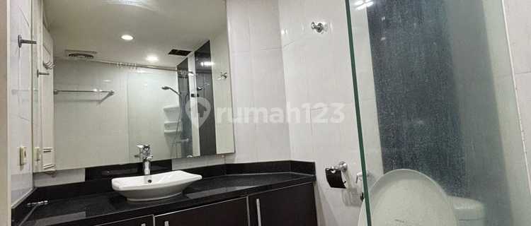 Sell Low Price 2 BR Full Furnish Strategic Ready to Live Minimalist Classic Design West Jakarta 1