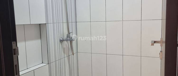 Rumah Minimalis Bangunan Standar dari Developer di Kota Baru Parahyangan  1