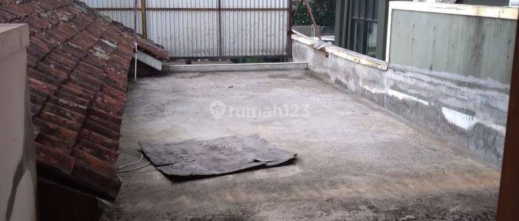 Disewakan Ruang Usaha di Sayap Pelajar Pejuang 1