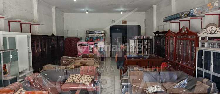 Strategically cheap shophouse near Brebes square 1