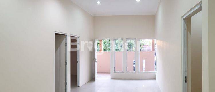 RUMAH CANTIK SIAP HUNI DI TANGGUL MAS TANAH MAS SEMARANG 1