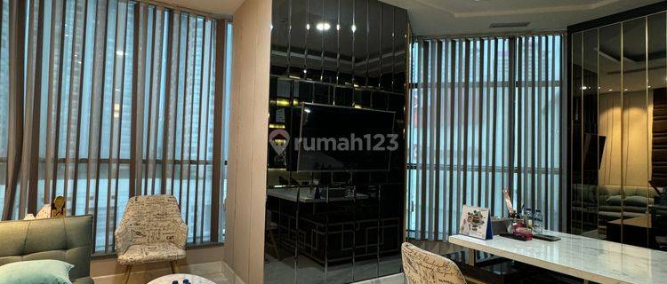 Unit Perkantoran di APL Tower Central Park Jakarta Barat Full Furnished Siap Dipakai  1