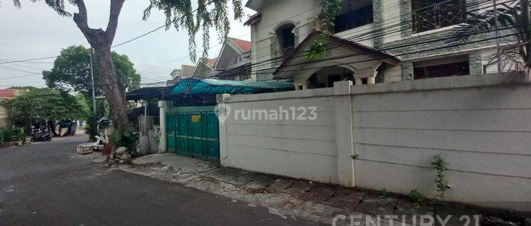 Rumah 2 Lantai + Basement Luas Bagus Di Tebet Jakarta Selatan 1