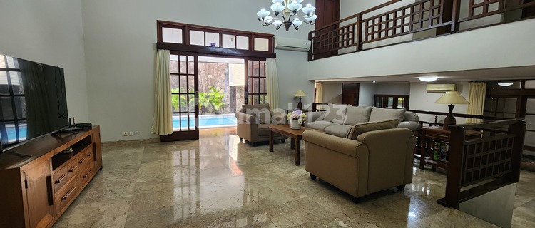 Serene House in Mega Kuningan Suitable for Expatriates 1