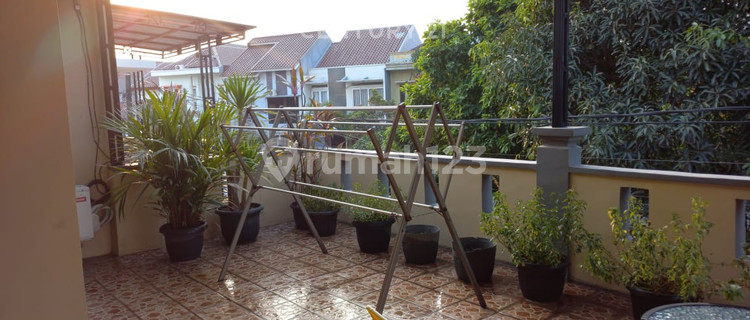 Strategic House in Jatinegara Indah Housing, East Jakarta 1