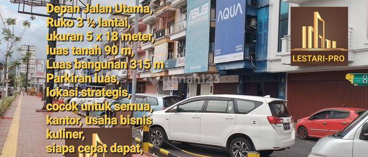 Sangat murah, Ruko 3 ½ Lantai, jalan utama kawasan mega mas 1