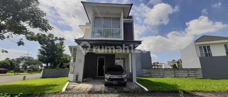 0326.127(W) Surabaya Auction House at Royal Residence Greenwich 1