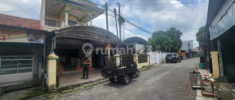 0306.3S Auction of House in Made Barat, Sambikerep, Surabaya 1