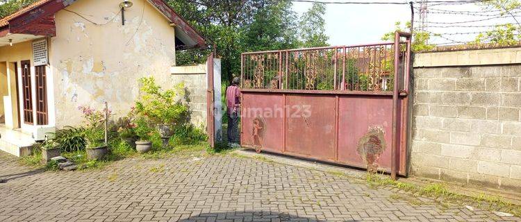 lelang restoran sidoarjo di taman di raya trosobo 1