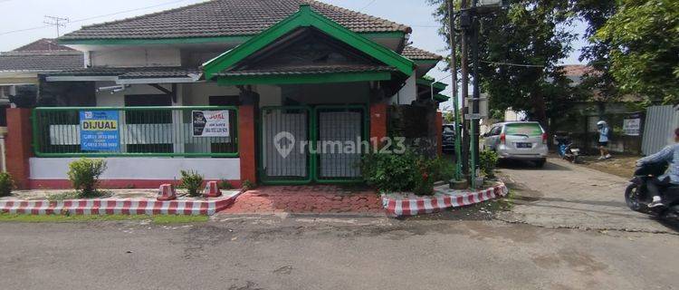 Rumah Surabaya Di Sooko Perum Poskopad 1