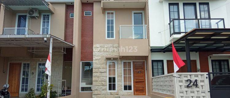 Disewakan Rumah 2 Lantai di Arya Mukti 1