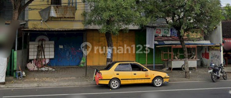 0310,35 Auctioned 3 Shophouses on Slamet Riyadi, Sukoharjo in Kartasura 1