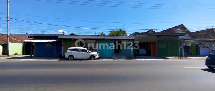 For Sale 5 Shophouses On Raya Bangsal Mojokerto Main Road 1