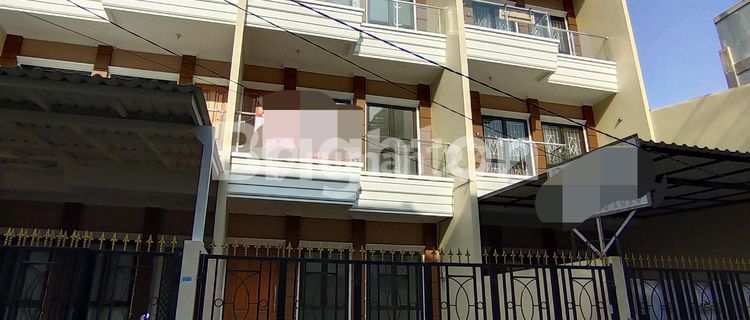 Rumah baru di Duri Kepa,Jakarta Barat 1