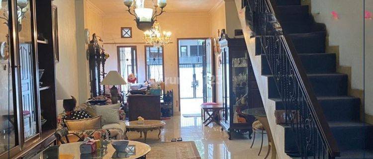 Dijual Rumah Tinggal Area Bebas Banjir Siap Huni Carport Luas 1