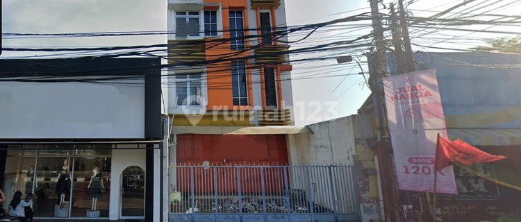 Dijual Harga Rendah Ruko 3 Lantai Di Dekat Ambarukmo Plaza 1