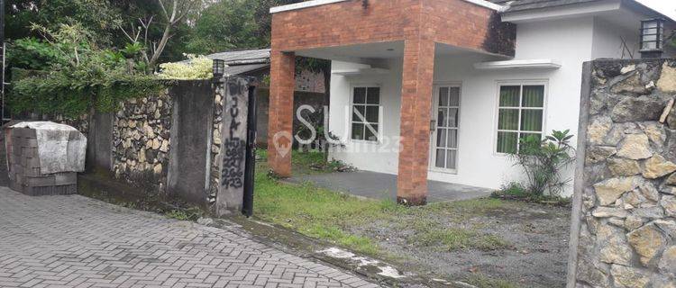 Dijual Rendah Rumah Perkampungan Dekat Jcm 1