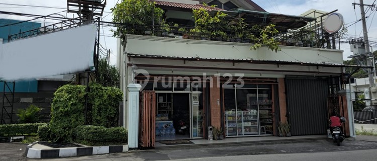 Shophouse in Business and Campus Area, Banyuraden, Gamping, Sleman, Jogja 1