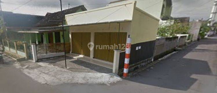 DISEWAKAN KIOS DI KAWASAN KAMPUS, CATUR TUNGGAL SLEMAN, JOGJA 1