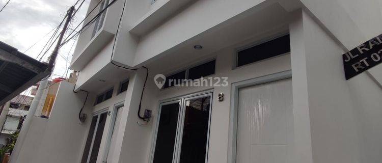 Rumah Cluster 2 Lt Di Jl Industri Jakarta Pusat, Letak Strategis 1