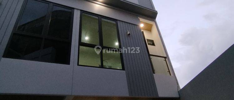 Jual Rumah 2lantai Lokasi Strategis Di Rawasari Timur Jakarta Pusat  1