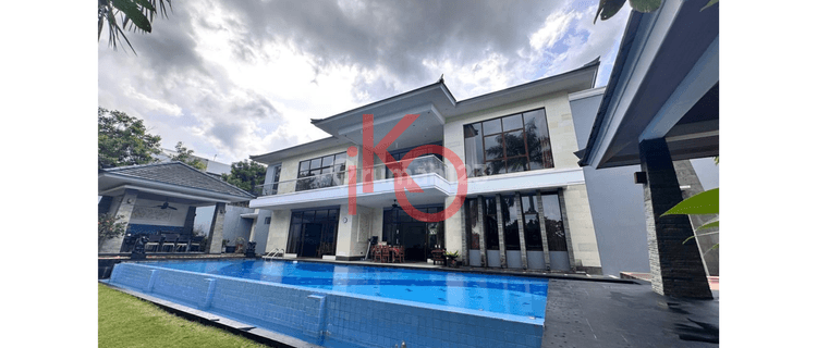 Luxury House With Golf View At Bukit Indah Sukajadi 1