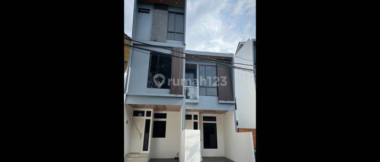 Investasi Cerdas Rumah Mewah Dekat Pusat Kota! 1