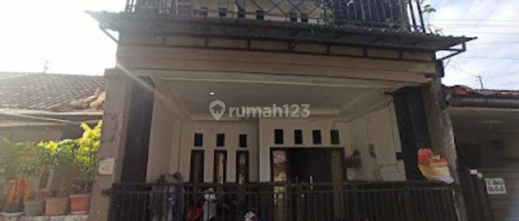 Julia 62964 Rumah Jimbaran Dua Lantai  1