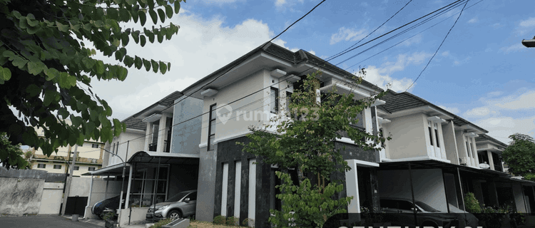 Rumah Hoek Mewah Di Kuantan Regency Wirobrajan 1