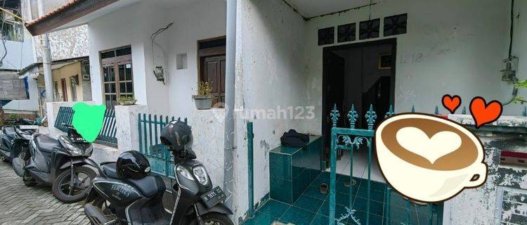 Rumah 2 Lantai , Tengah Kota Semarang 1