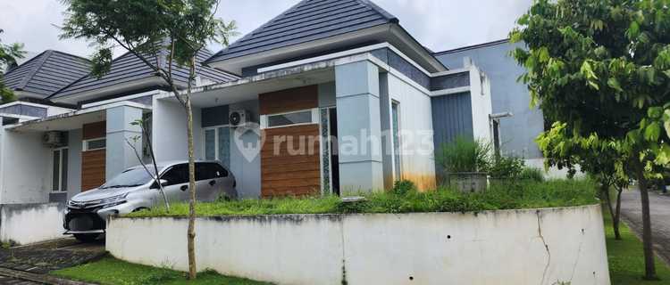 Strategic Ready-to-Use House in BSB Village Cluster 1