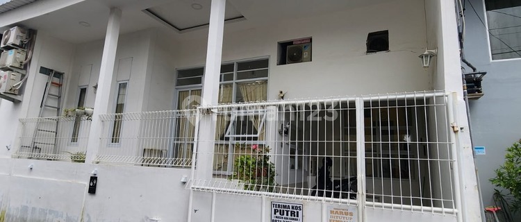 Strategic Ready-to-Occupy Good Boarding House in Tanah Mas. 1