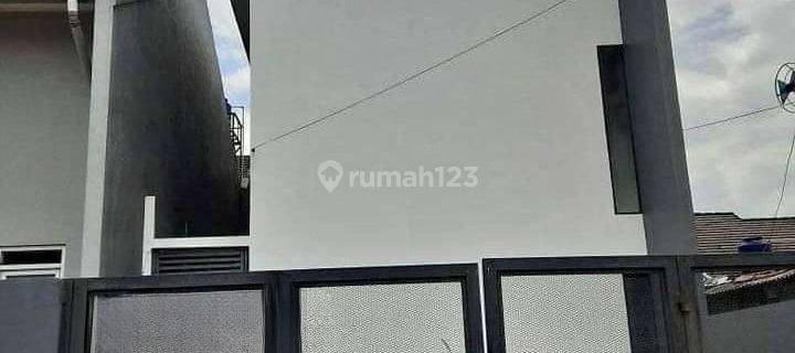 Dijual Rumah Bagus 2 Lantai Semi Furnished Cisaranten Arcamanik Bandung Kota 1