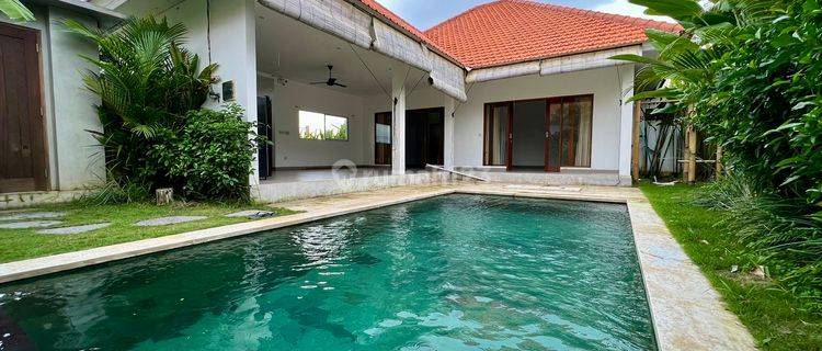 Unfurnished 2 bedroom villa in Cemagi on a generous plot of land for longterm rental  just 4 minutes to Cemagi beach 1