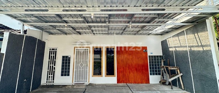 Ready-to-Occupy Exclusive Good House on Rejosari Street 1