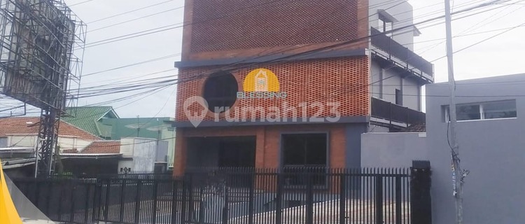 Strategic Business Space Ready for Use at Dr. Wahidin 1