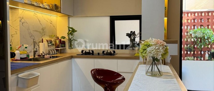 Good House Ready to Live in at Anggrek Graha Padma 1